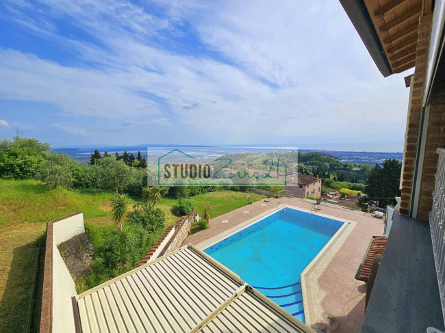 Villa in vendita a Massarosa