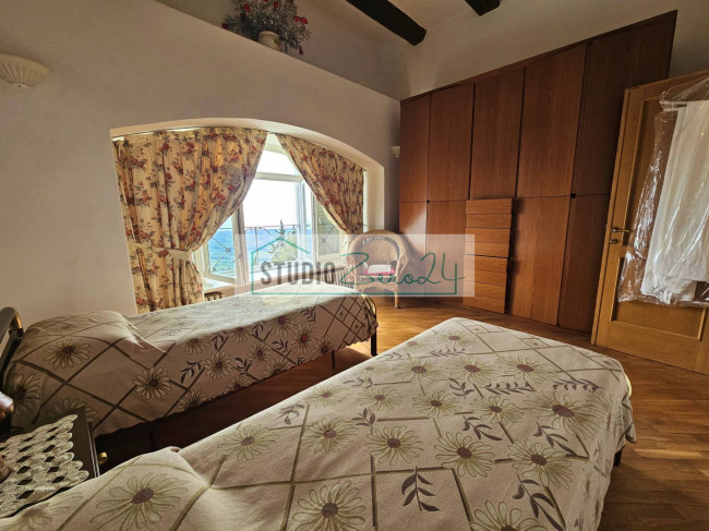 Villa in vendita a Massarosa