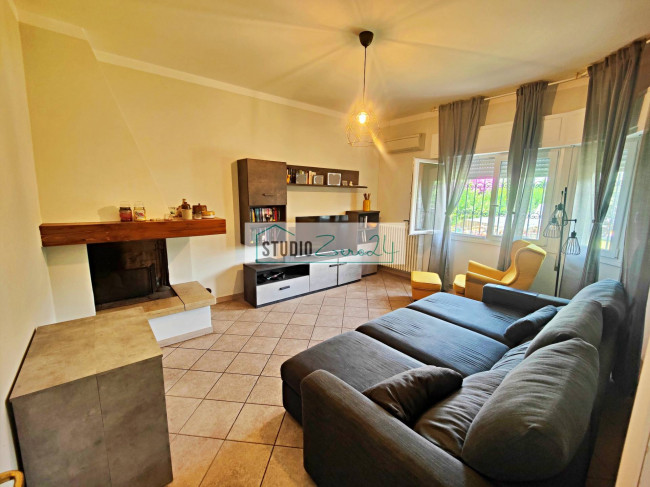 Villa in vendita a Seravezza