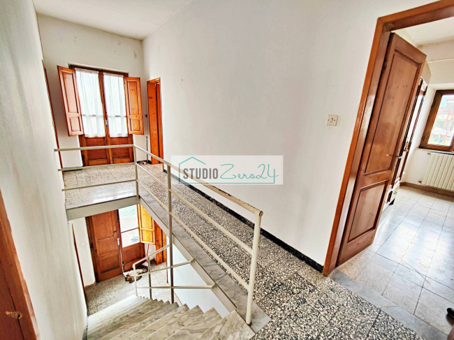 Villetta Bifamiliare in vendita a Seravezza