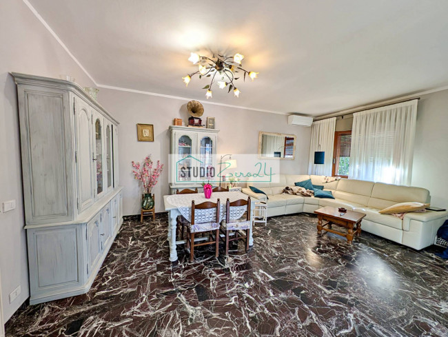 Villa in vendita a Pietrasanta