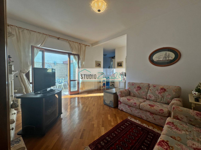 Appartamento in vendita a Viareggio