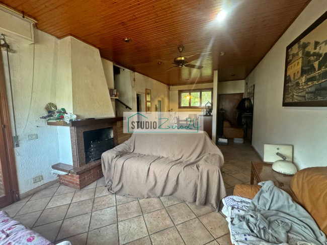 Villette a schiera in vendita a Massarosa