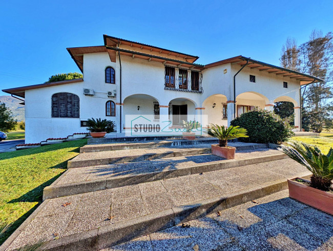 Villa in vendita a Pietrasanta