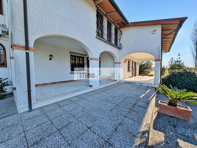 Villa in vendita a Pietrasanta