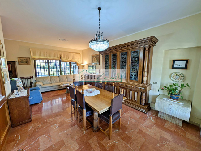 Villa in vendita a Pietrasanta