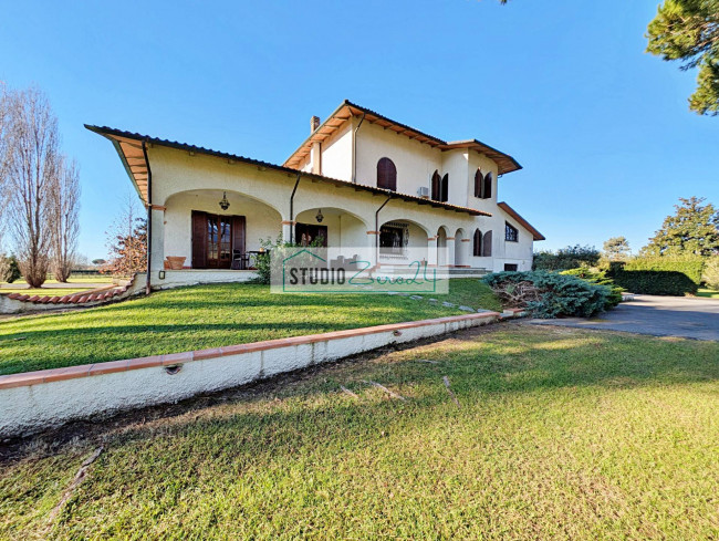 Villa in vendita a Pietrasanta