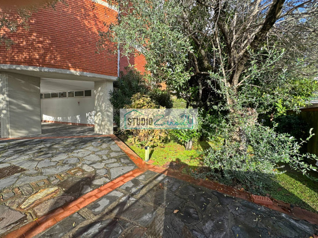 Appartamento in vendita a Massa