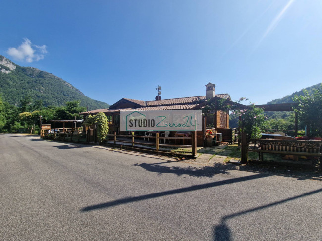 Attività commerciale in vendita a Camaiore