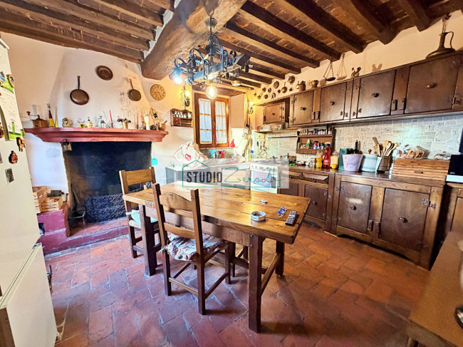 Casale in vendita a Pietrasanta