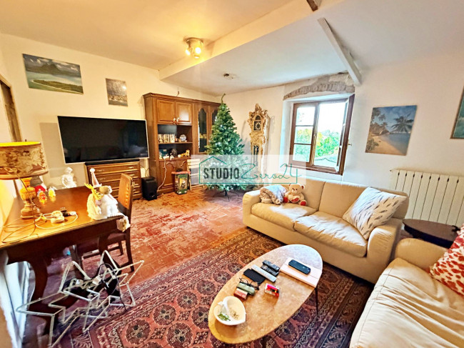 Casale in vendita a Pietrasanta