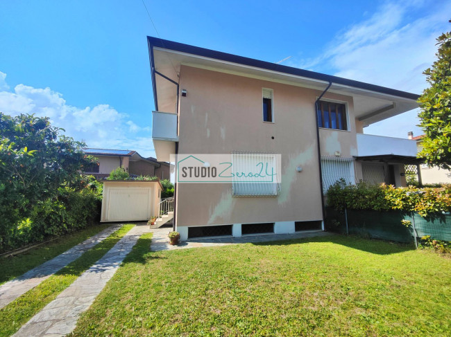 Casa singola in vendita a Pietrasanta