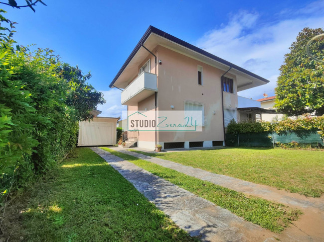 Casa singola in vendita a Pietrasanta