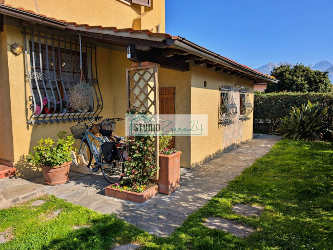 Villa in vendita a Forte dei Marmi