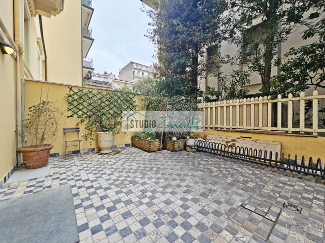 Appartamento in vendita a Viareggio