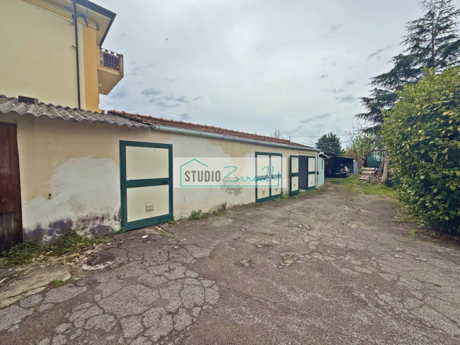 Magazzino in vendita a Massarosa