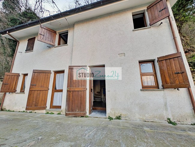 Casa singola in vendita a Stazzema