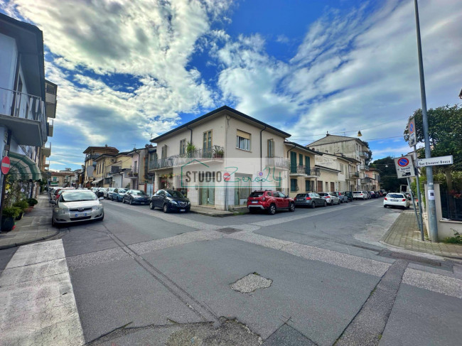 Appartamento in vendita a Viareggio