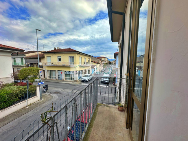 Appartamento in vendita a Viareggio