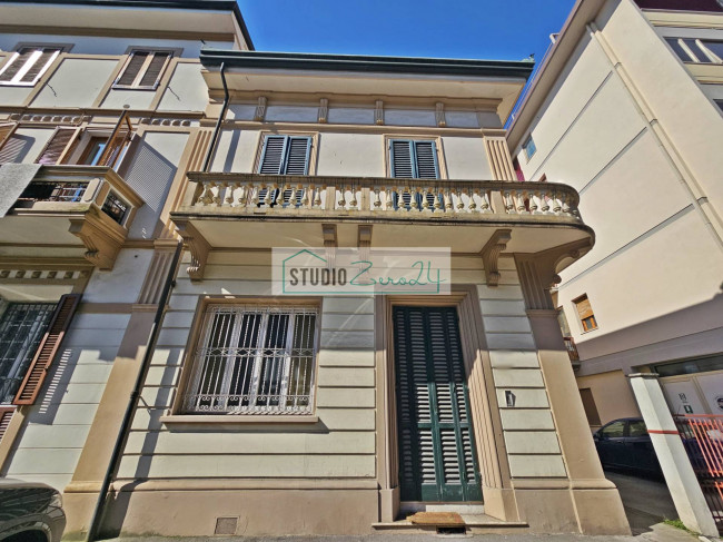 Casa singola in vendita a Viareggio