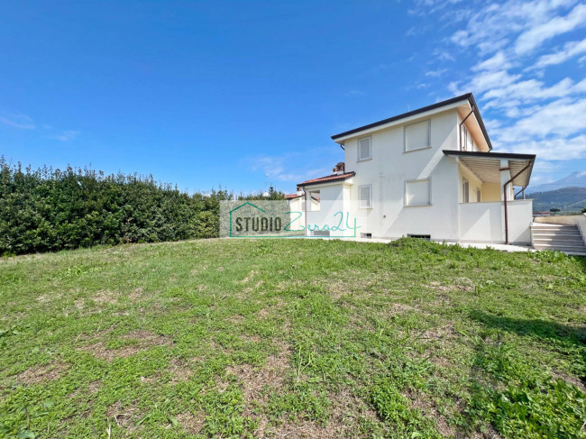 Villa in vendita a Camaiore