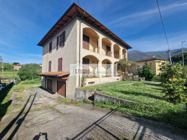 Villa in vendita a Camaiore