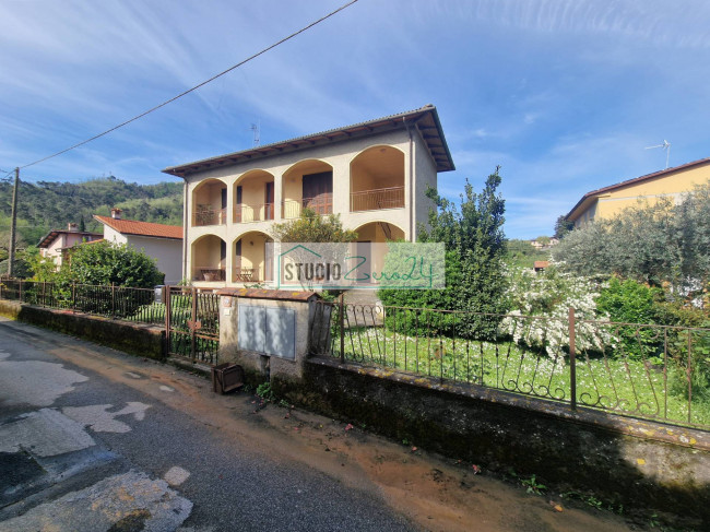Villa in vendita a Camaiore
