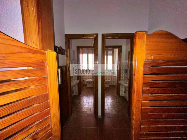 Locale commerciale in vendita a Viareggio