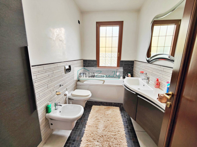 Villa in vendita a Seravezza