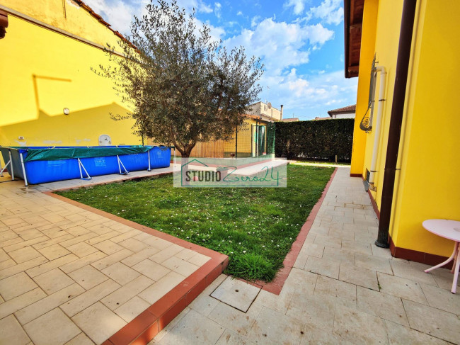 Villa in vendita a Seravezza