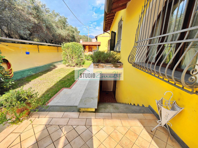 Villa in vendita a Seravezza