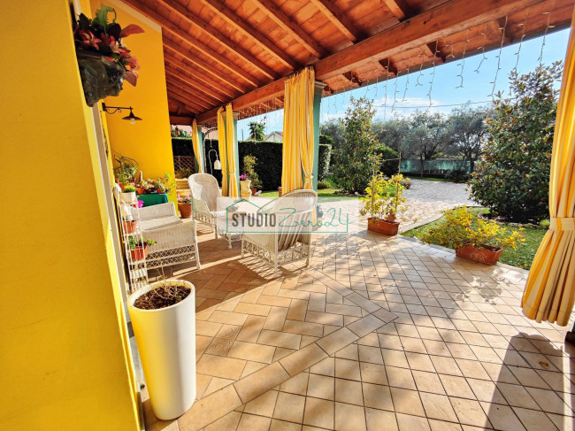 Villa in vendita a Seravezza