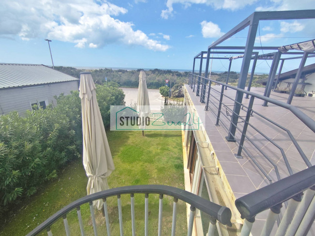 Locale commerciale in vendita a Viareggio