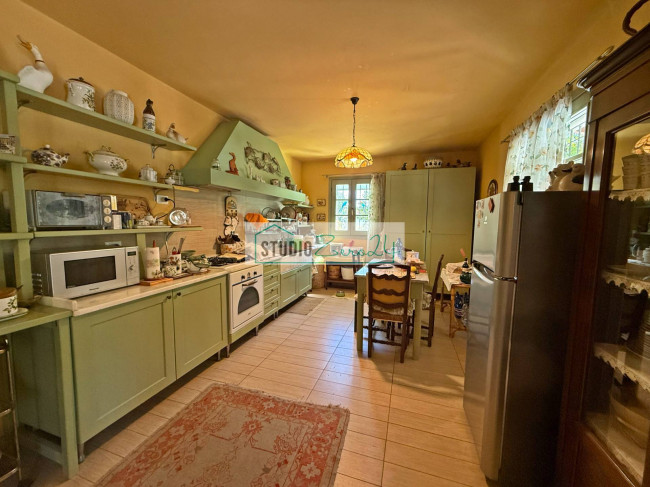 Villa in vendita a Massarosa