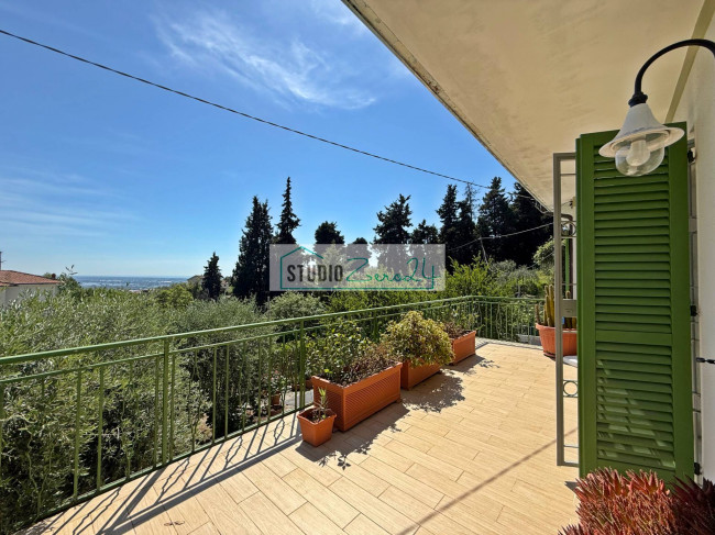 Villa in vendita a Massarosa