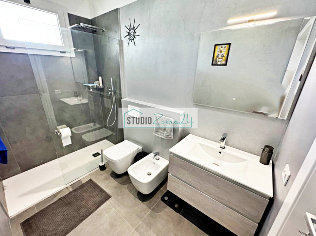 Villa for sale in Pietrasanta