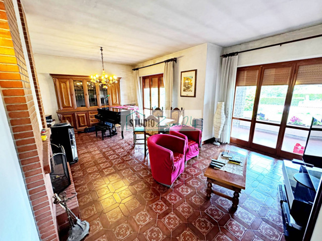 Villa in vendita a Seravezza