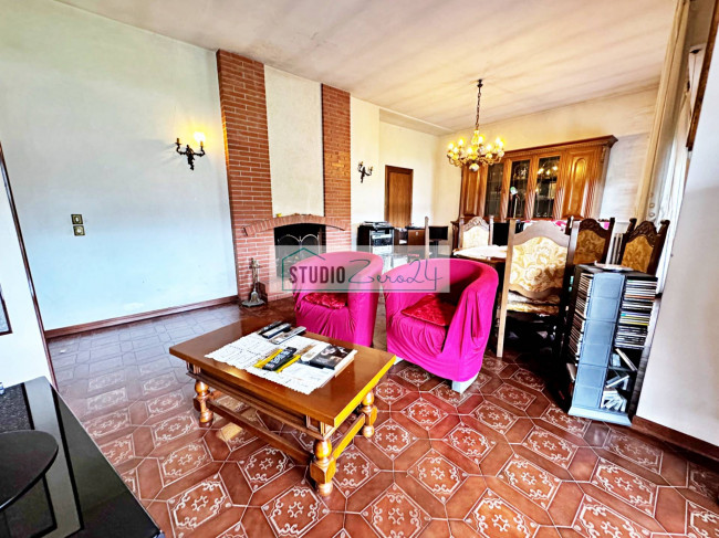 Villa in vendita a Seravezza