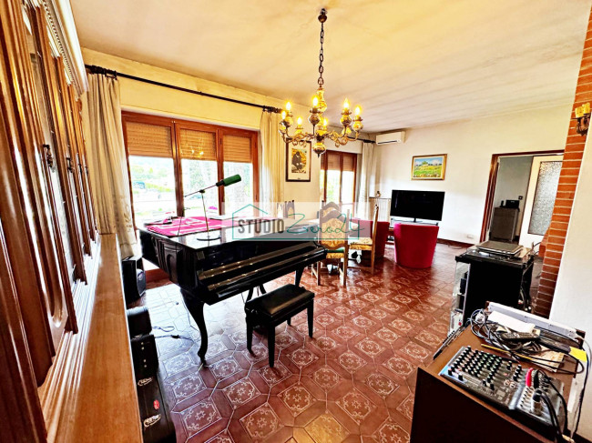 Villa in vendita a Seravezza