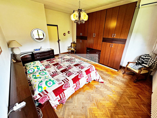 Villa in vendita a Seravezza