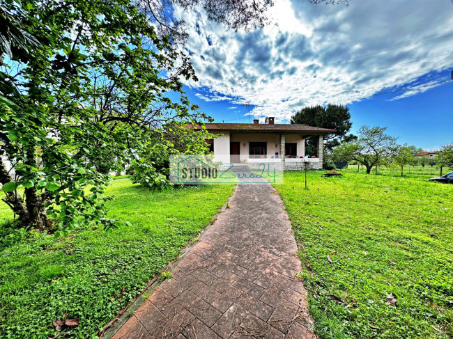 Villa in vendita a Seravezza