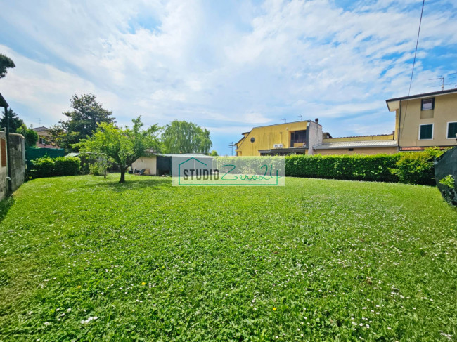 Terreno edificabile in vendita a Massarosa
