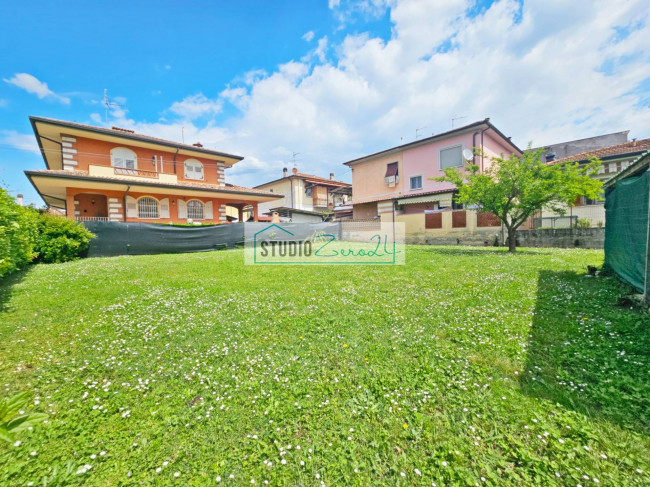 Terreno edificabile in vendita a Massarosa