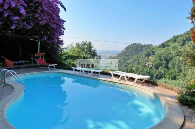 Villetta Bifamiliare in vendita a Pietrasanta