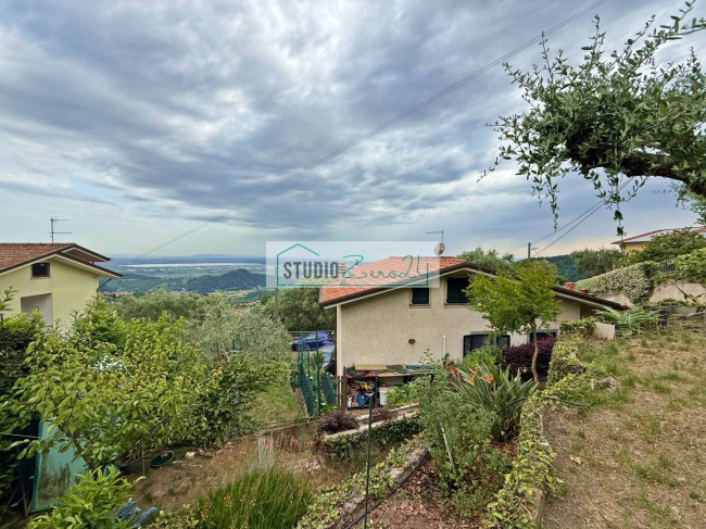 Villa in vendita a Massarosa