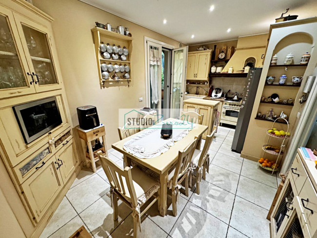 Villette a schiera in vendita a Pietrasanta