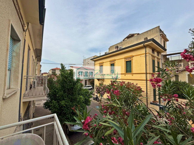 Appartamento in vendita a Viareggio