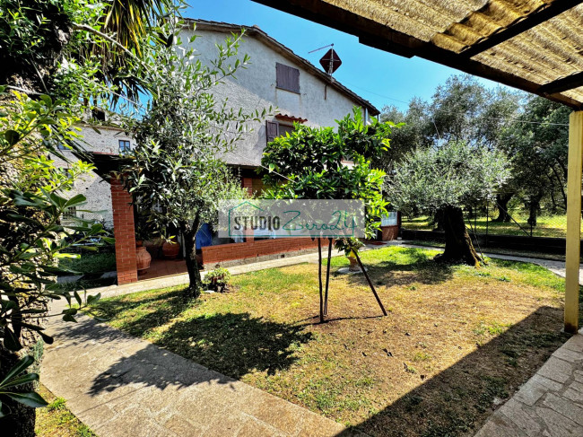 Casa singola in vendita a Seravezza