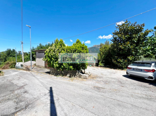 Terreno edificabile in vendita a Camaiore