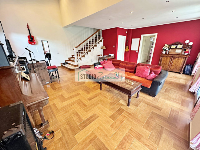 Villetta Bifamiliare in vendita a Pietrasanta